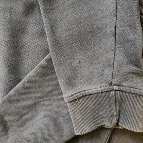 Lot of (4) Large Vineyard Vines Shep Shirts. 2 minor flaws (see pictures). - Picture 11 of 15